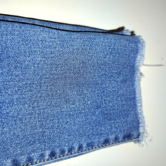 Old Navy Blue Skinny Jeans with Distressed Look - Picture 6 of 6